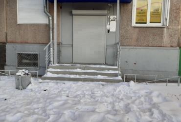 ПРОДАЁТСЯ НЕЖИЛОЕ ТОРГОВОЕ ПОМЕЩЕНИЕ, АНГАРСК, 86-Й КВАРТАЛ, УЛИЦА ВОРОШИЛОВА, Д.40, 195,40m2