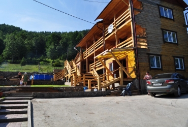 Продажа от собственника без комиссии. Усадьба на Байкале 207 м2 + земля 15,35 соток.