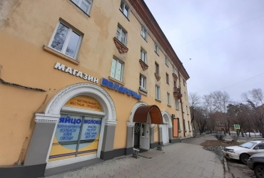 СДАДУТ ТОРГОВОЕ ПОМЕЩЕНИЕ В ТОРГОВОМ ЦЕНТРЕ, АНГАРСК, 107-Й КВАРТАЛ, Д.9, S-50m2