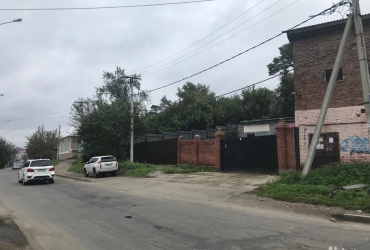 Помещение свободного назначения 91,1 м2, на участке 781 м2. Собственник.Продажа.