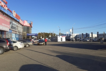 СДАЁТСЯ ТОРГОВОЕ ПОМЕЩЕНИЕ, НАПРОТИВ ЛЕКСУС ЦЕНТР, 1000m2